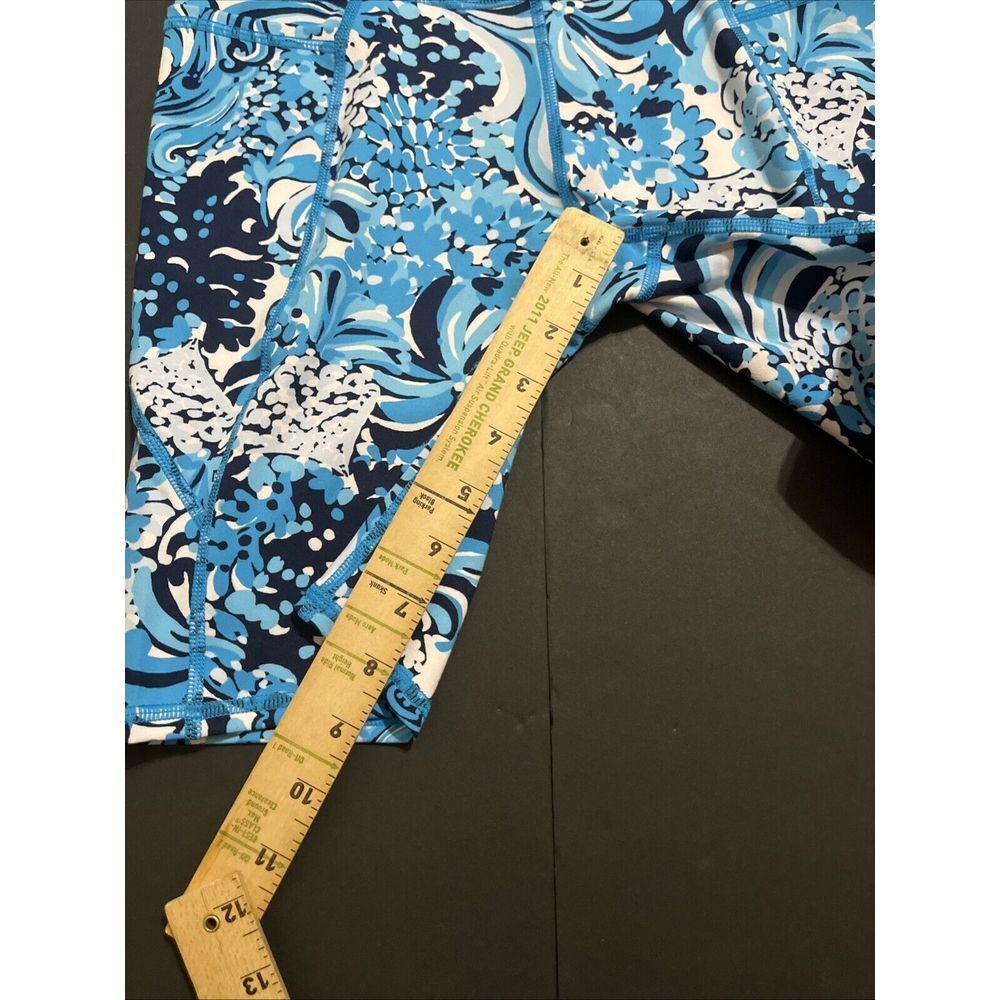 Lilly Pulitzer South Beach High Rise Bike Short Resort White Mermazing Size S - Picture 8 of 9